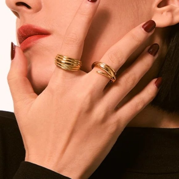 NEW 18K Gold Plated Textured Layer Ring - Picture 3 of 9